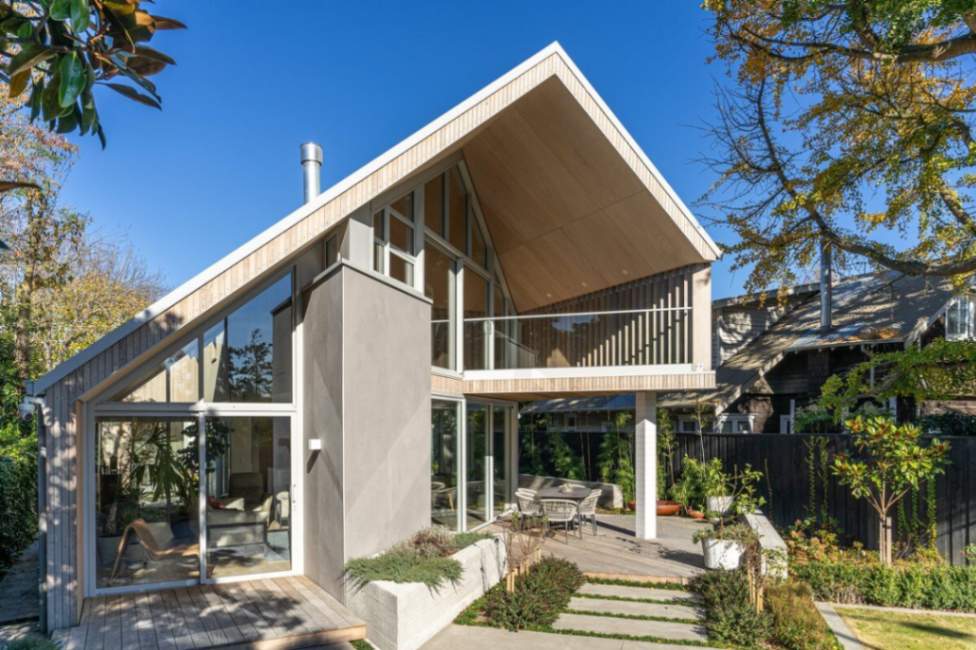 Angular-Attraction-Christchurch-Build