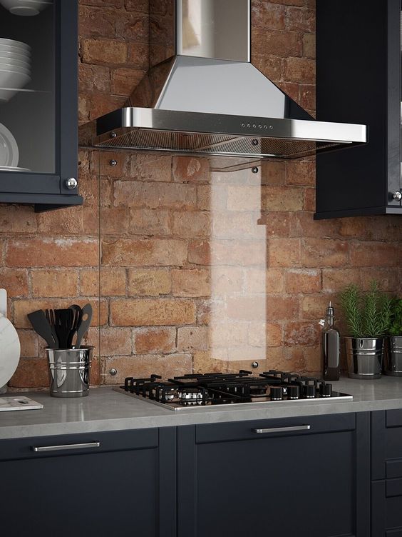 How to Choose the Right Splashback for Your Kitchen