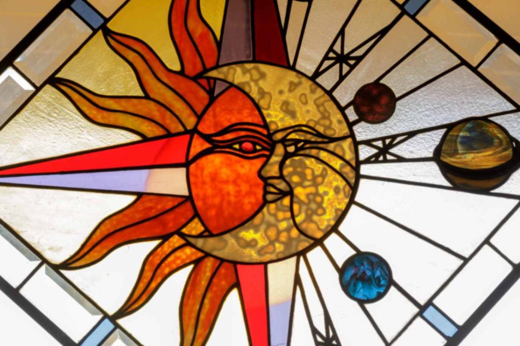 Resurgence of Stained Glass in Interior Renovation